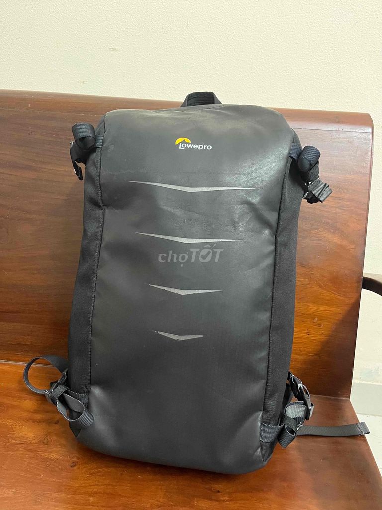 Balo máy ảnh Lowepro 23 lít.