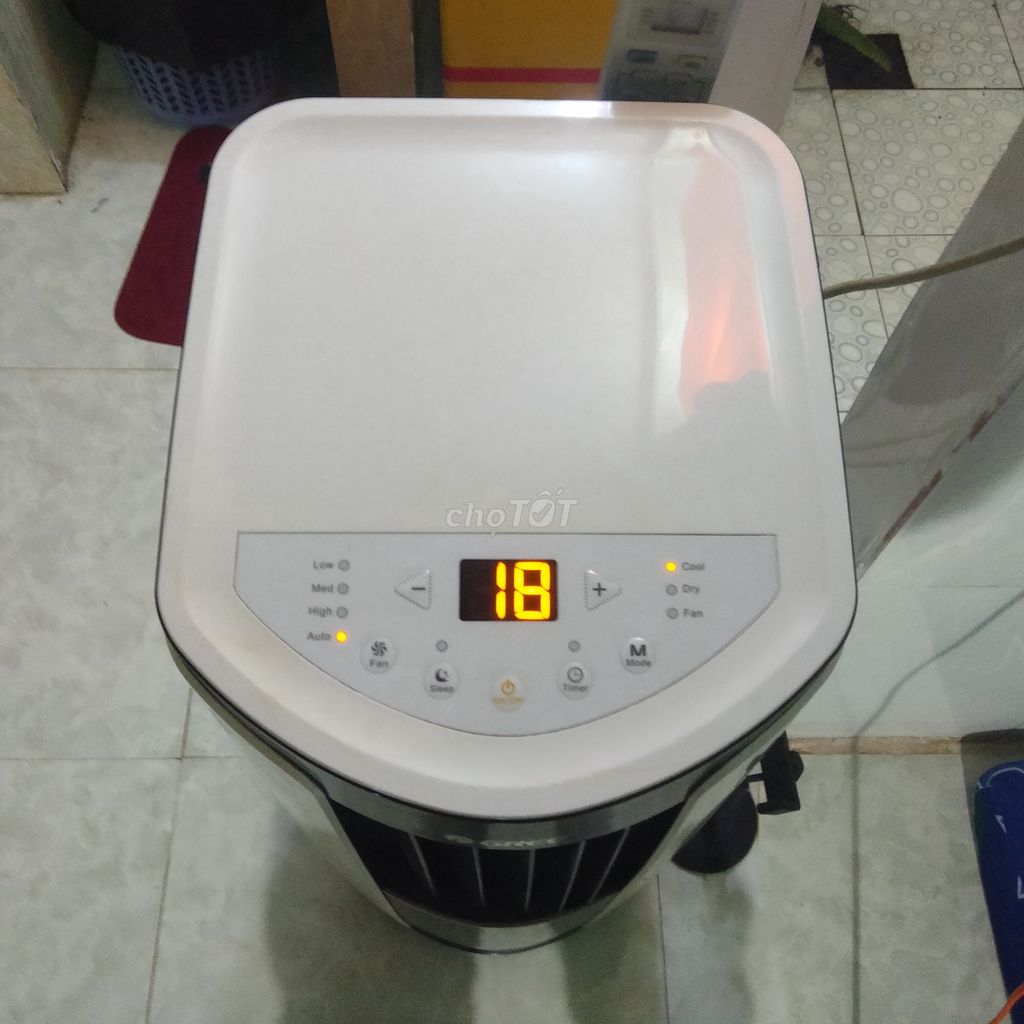 Máy điều hòa di động trắng 1hp mới 90%