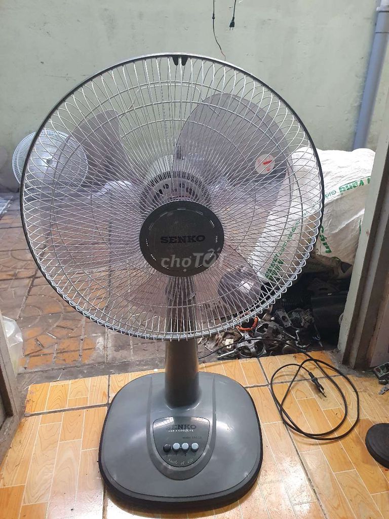 Quạt đứng Senko bảo hành 6 tháng. Mua bán Quạt tại Quận Cái Răng Cần Thơ được đăng bởi Thi Shop Khoan pin nhật bãi hình 1