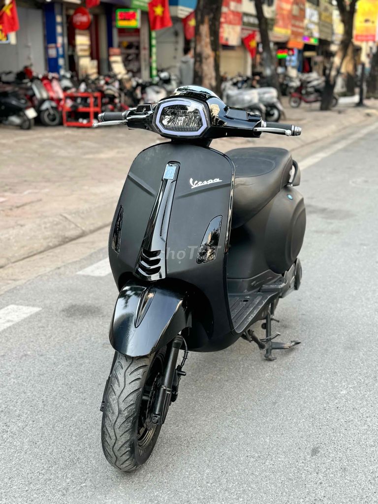 Vespa đèn vuông bình lướt 2k23,ảnh chụp thật 100%