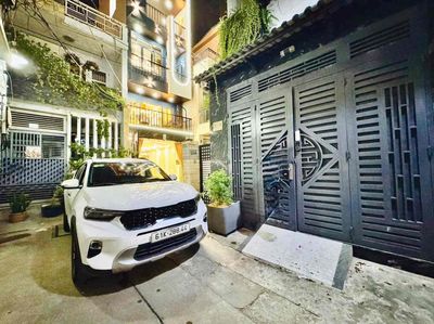 Oto vào nhà Phú Nhuận - Thang máy - 50m2 - 5 lầu nhỉnh 10 tỷ CỰC HIẾ M