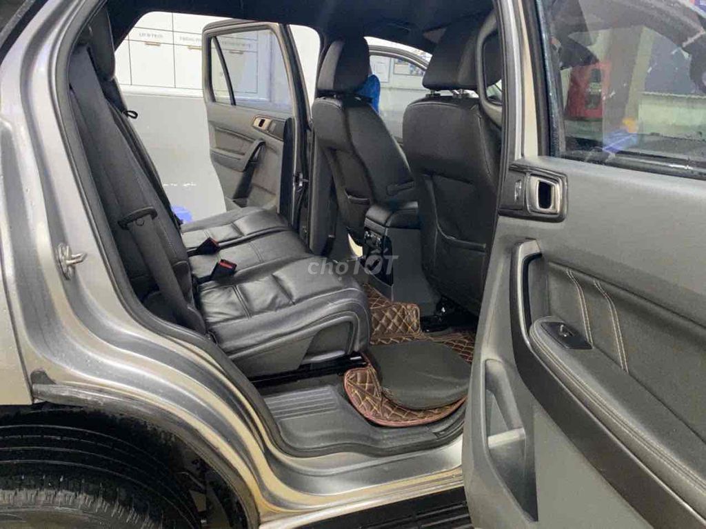 Ford Everest 2016 Titanium 2.2L 4x2 AT - 84000 km. Mua bán Ô tô tại Quận 8 Tp Hồ Chí Minh được đăng bởi Mr Huy Sài Gòn Ford hình 12
