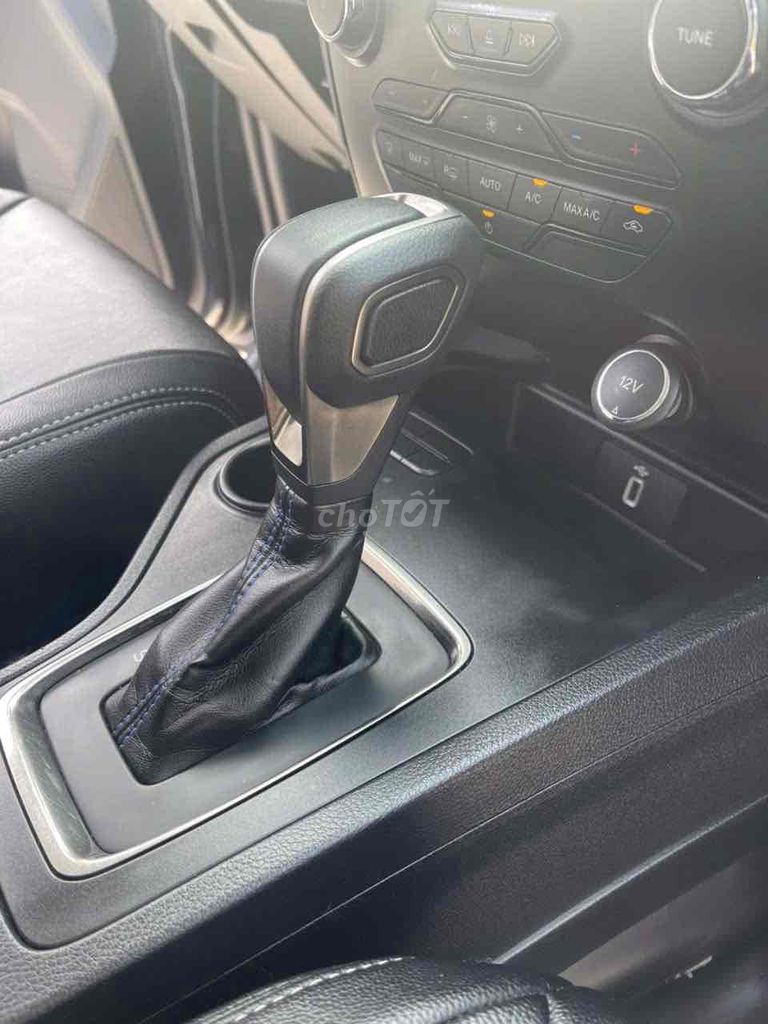 Ford Everest 2019 Trend 2.0L  AT 4x2 - 72000 km. Mua bán Ô tô tại Quận Tân Phú Tp Hồ Chí Minh được đăng bởi phan khanh hình 12