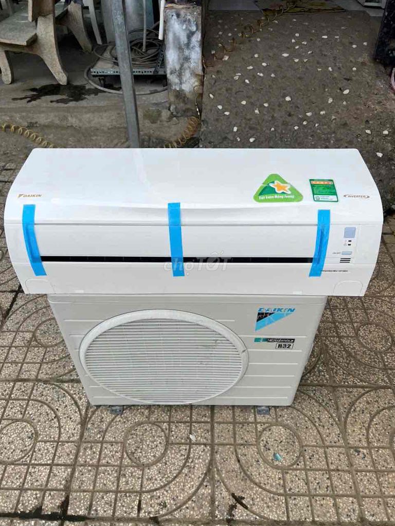 Máy lạnh Daikin inverter 1.5hp mới 95%