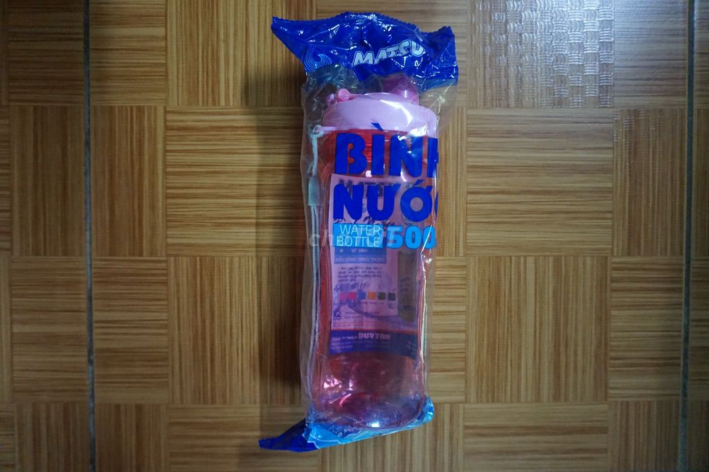 Bình nước Duy Tân 500ml Hồng - Chưa sử dụng. Mua bán Dụng cụ nhà bếp tại Quận Hải Châu Đà Nẵng được đăng bởi Phong hình 1