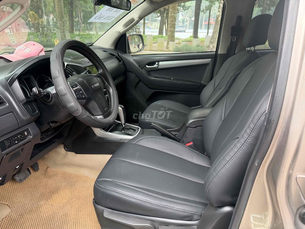 Isuzu Dmax 2015 số at máy 2.5 máy số zin chất cho. Mua bán Ô tô tại Quận Ba Đình Hà Nội được đăng bởi lê phi hình 18