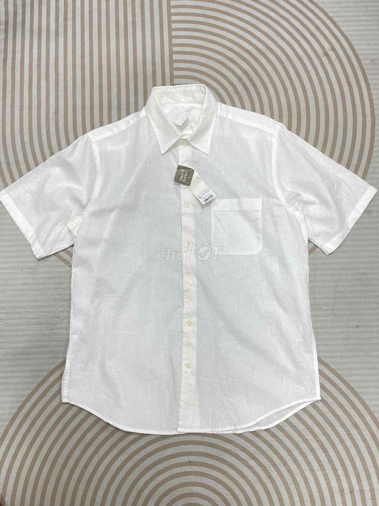 Sơ mi Gu size L Số đo: vai 46, ngực 56, dài 74 Giá. Mua bán Quần áo tại Quận Cầu Giấy Hà Nội được đăng bởi Chất Secondhand hình 1