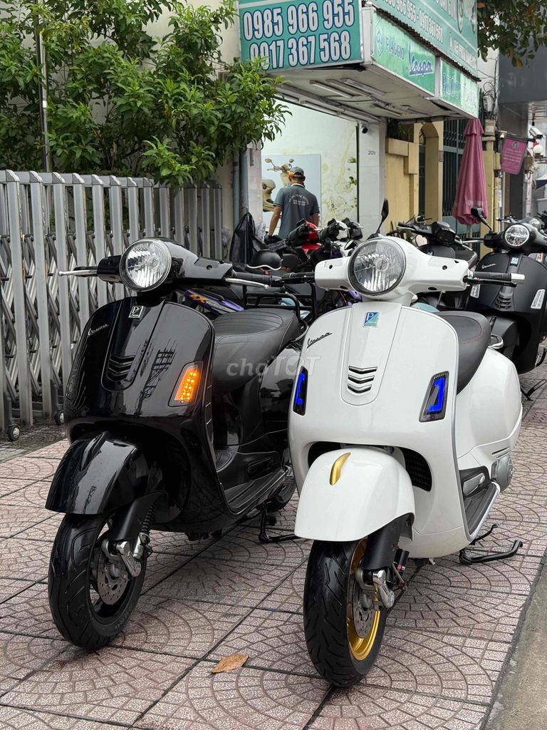 Vespa GTS 300 Abs 2018 chính chủ Tphcm. Mua bán Xe máy tại Quận Phú Nhuận Tp Hồ Chí Minh được đăng bởi VESPA Piaggio Quốc Vương  hình 2