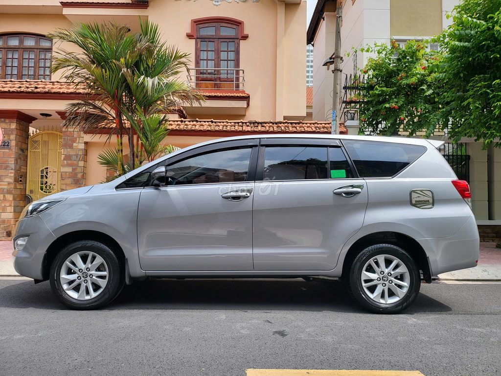 Toyota Innova 2020 2.0E - 78000 km. Mua bán Ô tô tại Quận 10 Tp Hồ Chí Minh được đăng bởi Anh Thanh hình 5