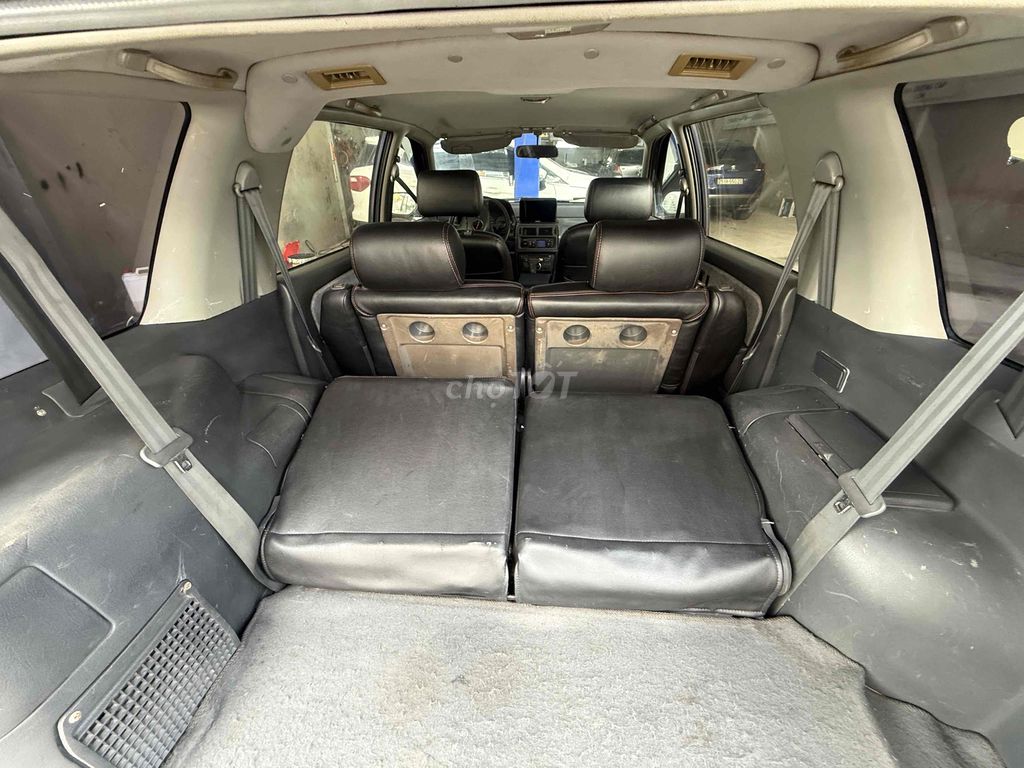 Mitsubishi Chariot 2002 photo 5