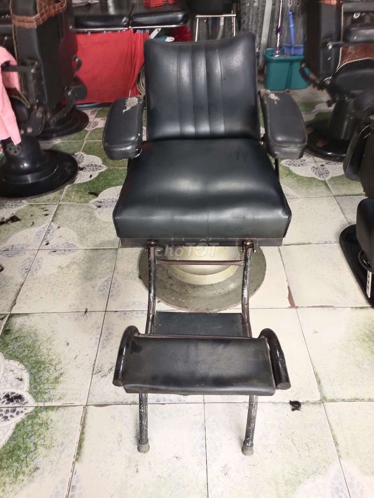 Ghế cắt tóc Đen Da, Kim loại. Mua bán Bàn ghế tại Huyện Châu Phú An Giang được đăng bởi nguyễn hải hình 1