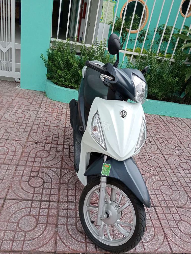 Скутер 50cc 2024 белый, серый автоматический