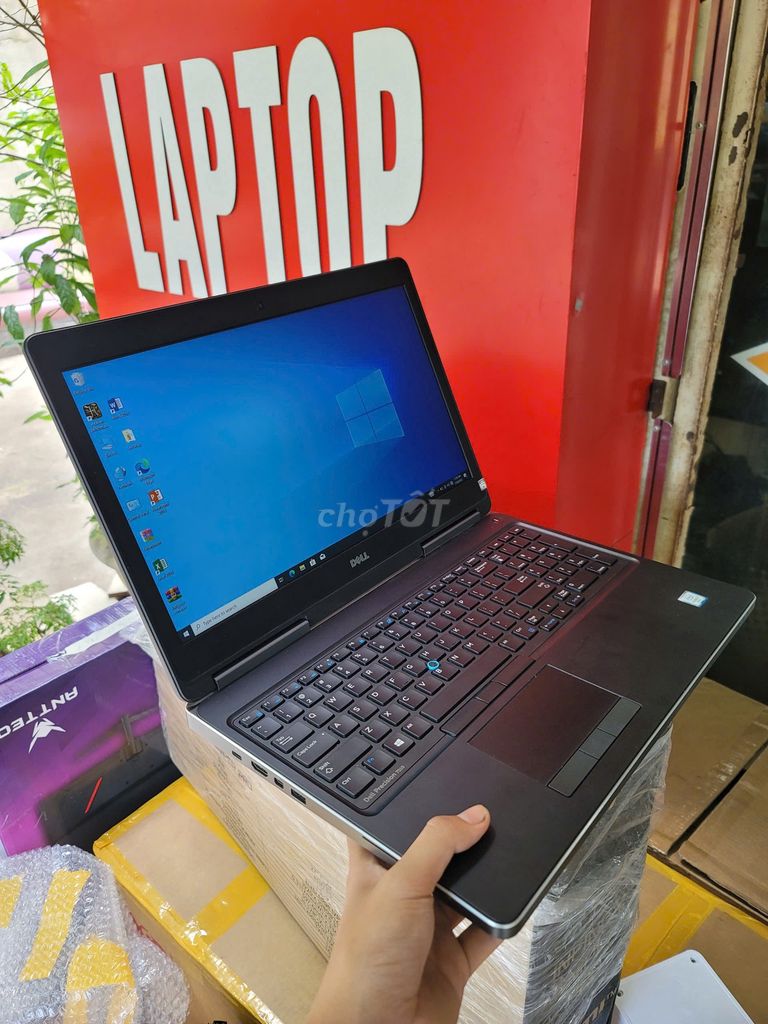 Laptop Precision 7510  i7 6820Hq / 8G/ SSD256/4GB