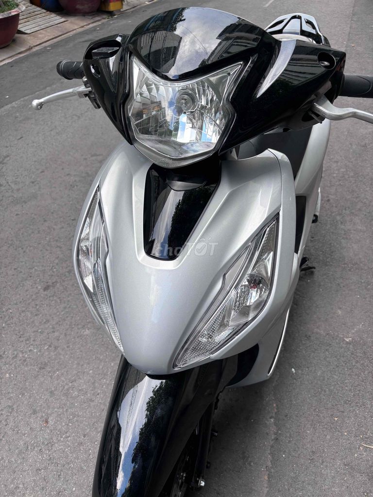 Vision 2021 - BSTP - 9 chủ - Máy Zin - Sơn Full