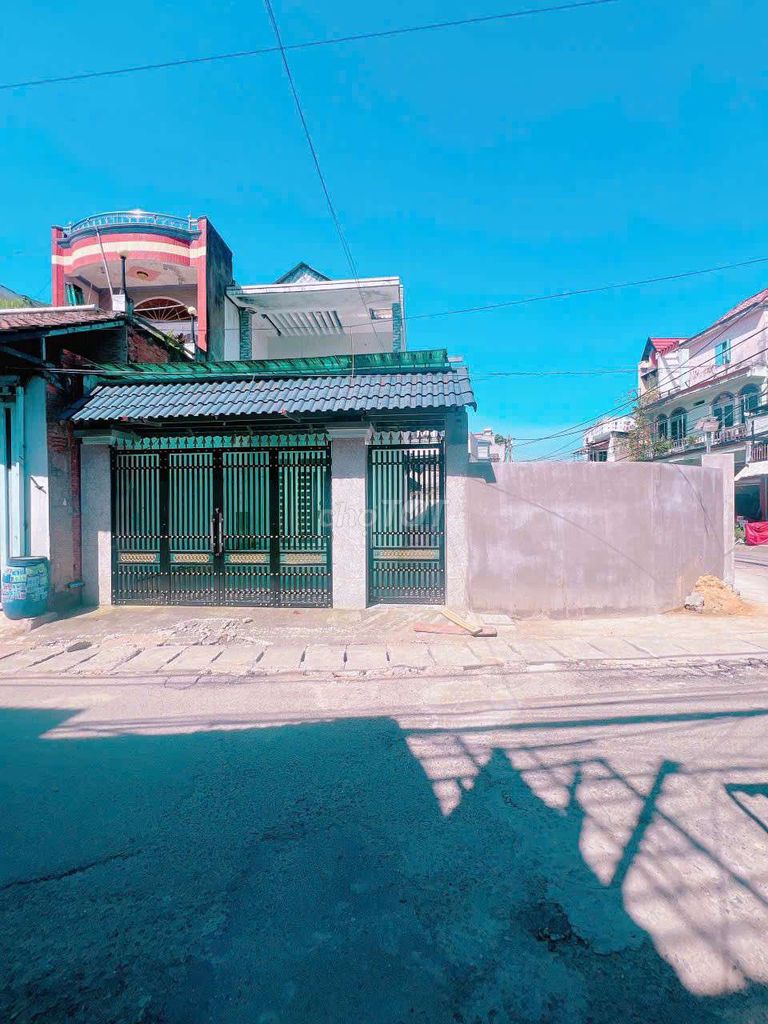 Cần bán căn góc 2 mặt tiền gần Phạm Văn Đồng Phạm văn đồng, Phường An Bình, Thành phố Dĩ An, Bình Dương Thành phố Dĩ An Bình Dương