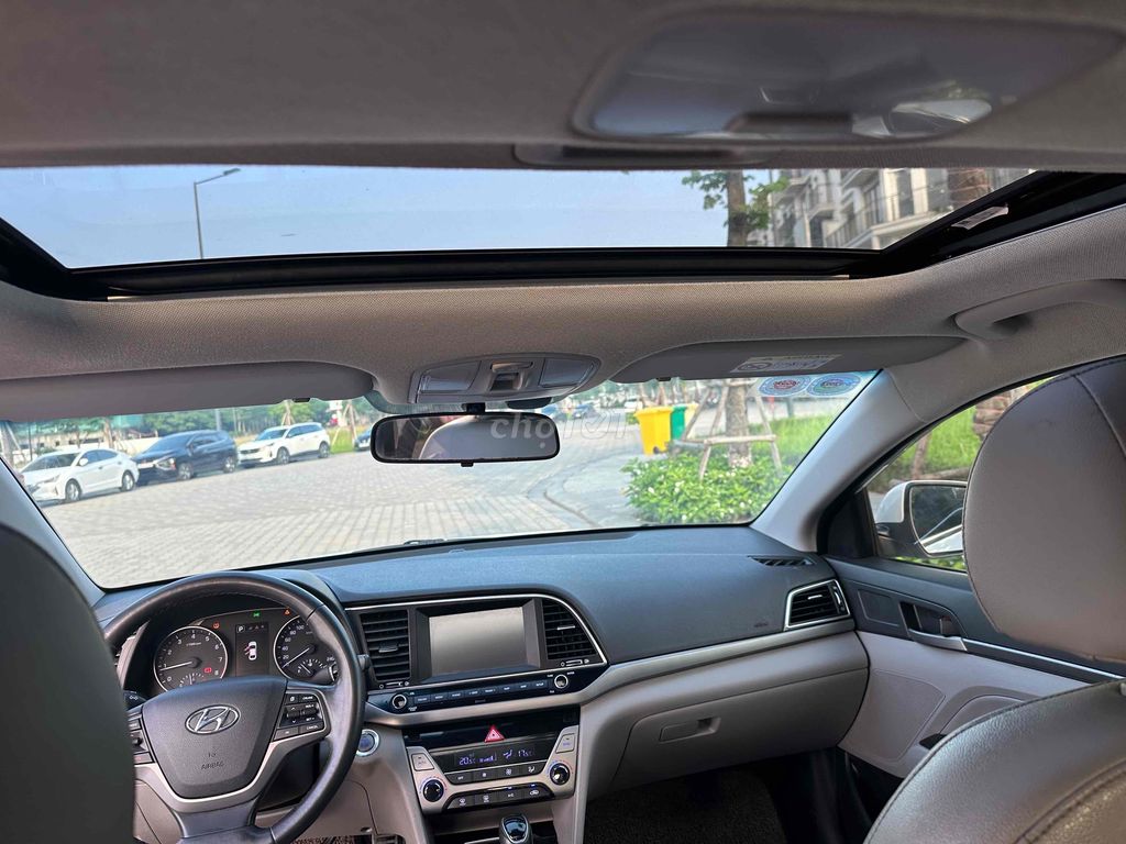 Hyundai Elantra 2017 2.0 AT - 96.000km - Mới về! Hàng HOT!💥💥💥