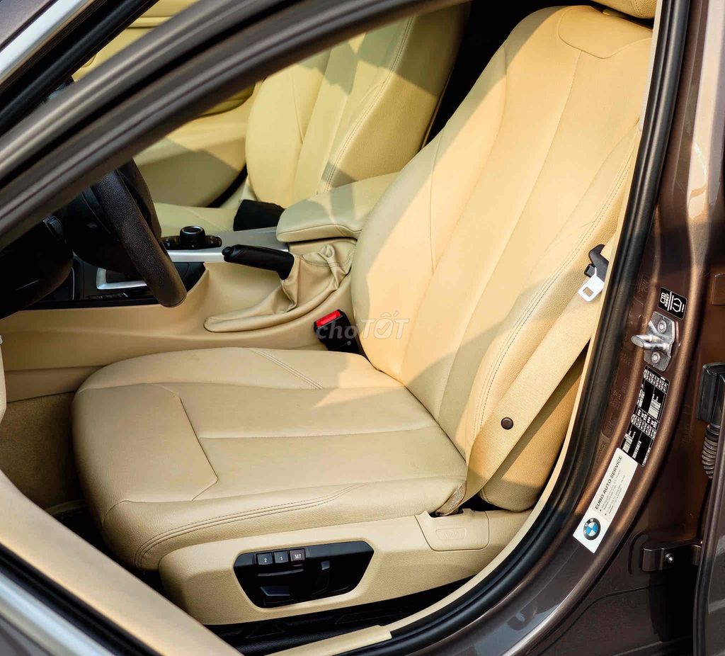 BMW 320i 2014 mới đi 74.000 KM. Xe zin CỰC NGON.. Mua bán Ô tô tại Quận Tân Phú Tp Hồ Chí Minh được đăng bởi Nhật Tân hình 13