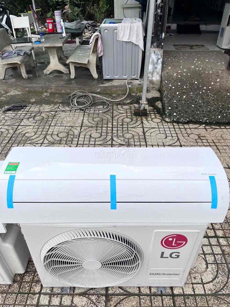 Máy lạnh LG inverter 2hp mới 95% sx 2022