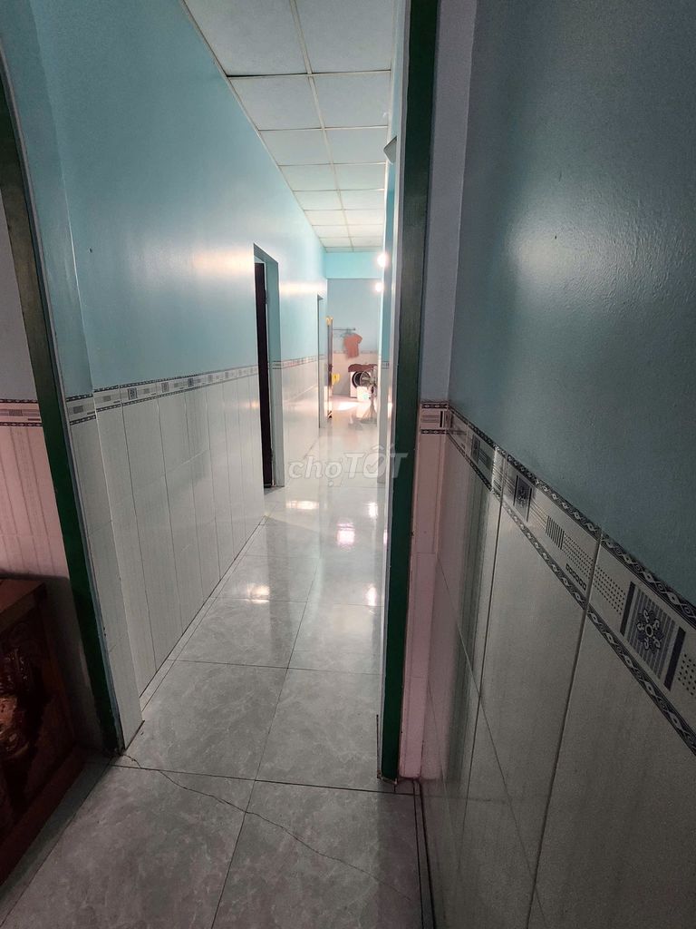 Chính chủ bán: hẻm xe tải QL 1A, 3 PN, dt 4.3*25 m, trung tâm thị trấn. Mua bán nhà ở tại Huyện Bến Lức Long An được đăng bởi Nguyệt hình 5