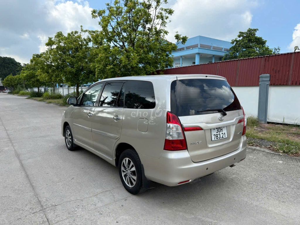 Toyota Innova 2015  - 10000 km,số sàn. Mua bán Ô tô tại Huyện Đông Anh Hà Nội được đăng bởi siêu thị ô tô Nhật Bắc hình 5