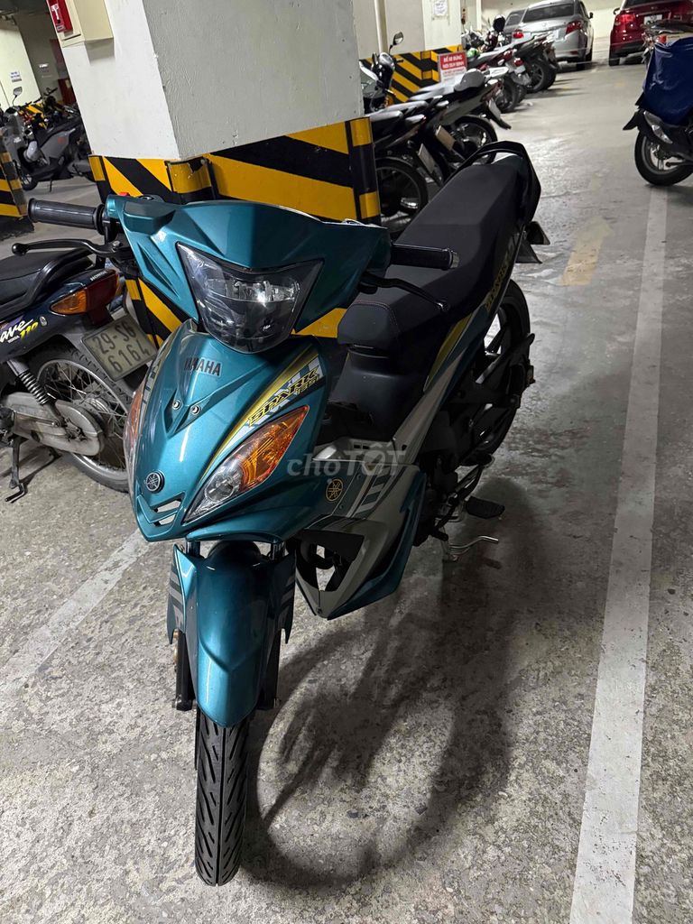 Yamaha Exciter 5-ступка механике в ретро-обвесе