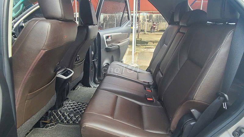 Xe Toyota Fortuner 4x2 AT 2019 Máy Xăng, Xe Đẹp. Mua bán Ô tô tại Quận Gò Vấp Tp Hồ Chí Minh được đăng bởi Chợ Xe Cũ Giá Tốt hình 12