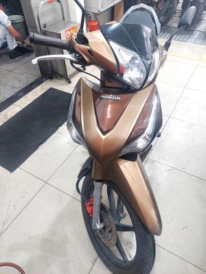 Future mập 125 Fi .phun xăng. Mua bán Xe máy tại Quận Tân Bình Tp Hồ Chí Minh được đăng bởi Lộc Gia Phú