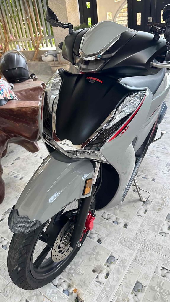 Xe SH chính chủ, đi siêu giữ. Mua bán Xe máy tại Thành phố Nha Trang Khánh Hòa được đăng bởi Lắc Nguyễn hình 9