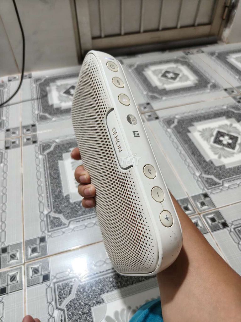 Loa di động Denon Trắng. Mua bán Tivi, Âm thanh tại Huyện Long Thành Đồng Nai được đăng bởi Long Trần hình 1