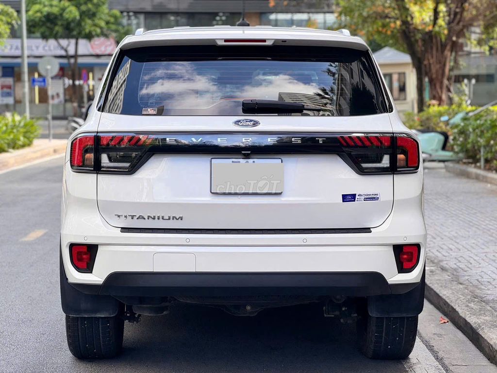 Ford Everest Titanium 2024 - Xe Siêu Lướt. Mua bán Ô tô tại Quận Tân Bình Tp Hồ Chí Minh được đăng bởi Trần Hoàng Long hình 12