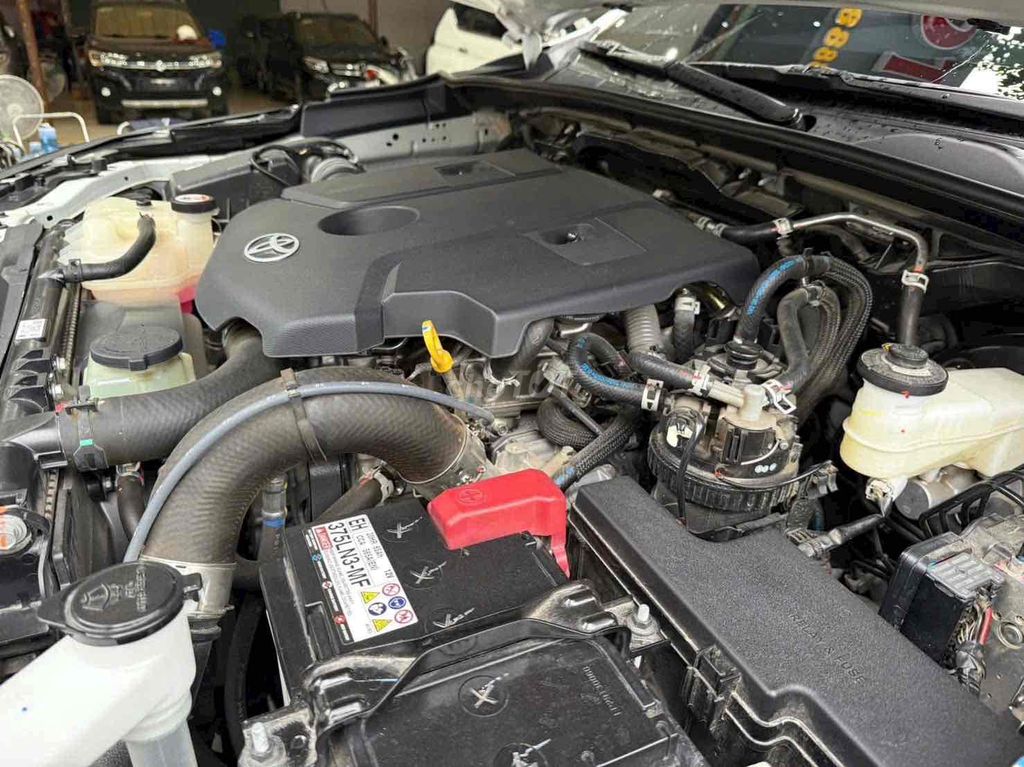 Toyota Fortuner 2024 (full dầu) lăn bánh 1vạn km. Mua bán Ô tô tại Quận Cầu Giấy Hà Nội được đăng bởi TRUNG HIẾU AUTO hình 20