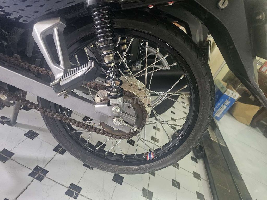 Xe moi chay it da len it do choi. Mua bán Xe máy tại Thị xã Tân Uyên Bình Dương được đăng bởi trịnh hùng  hình 5