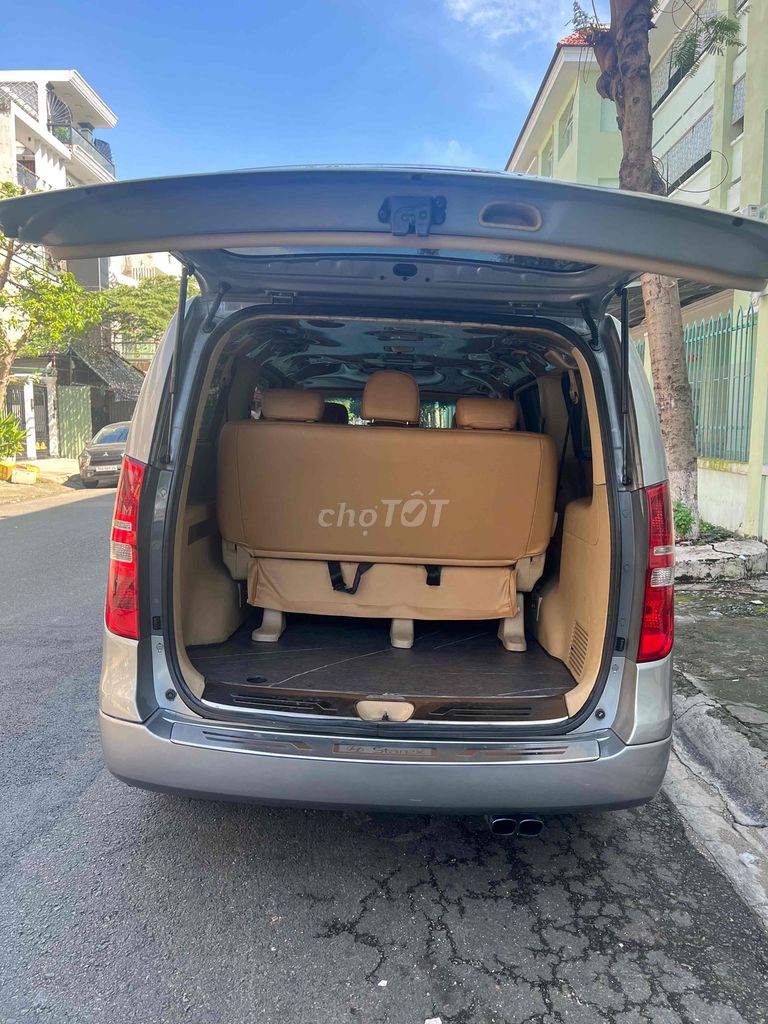 Hyundai Grand Starex 2017 - 106000 km. Mua bán Ô tô tại Quận Bình Tân Tp Hồ Chí Minh được đăng bởi Chánh hình 5