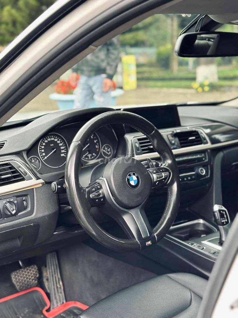 BMW 3 Series 2014 320i - 80000 km. Mua bán Ô tô tại Quận Bình Thạnh Tp Hồ Chí Minh được đăng bởi tuan vu hình 10