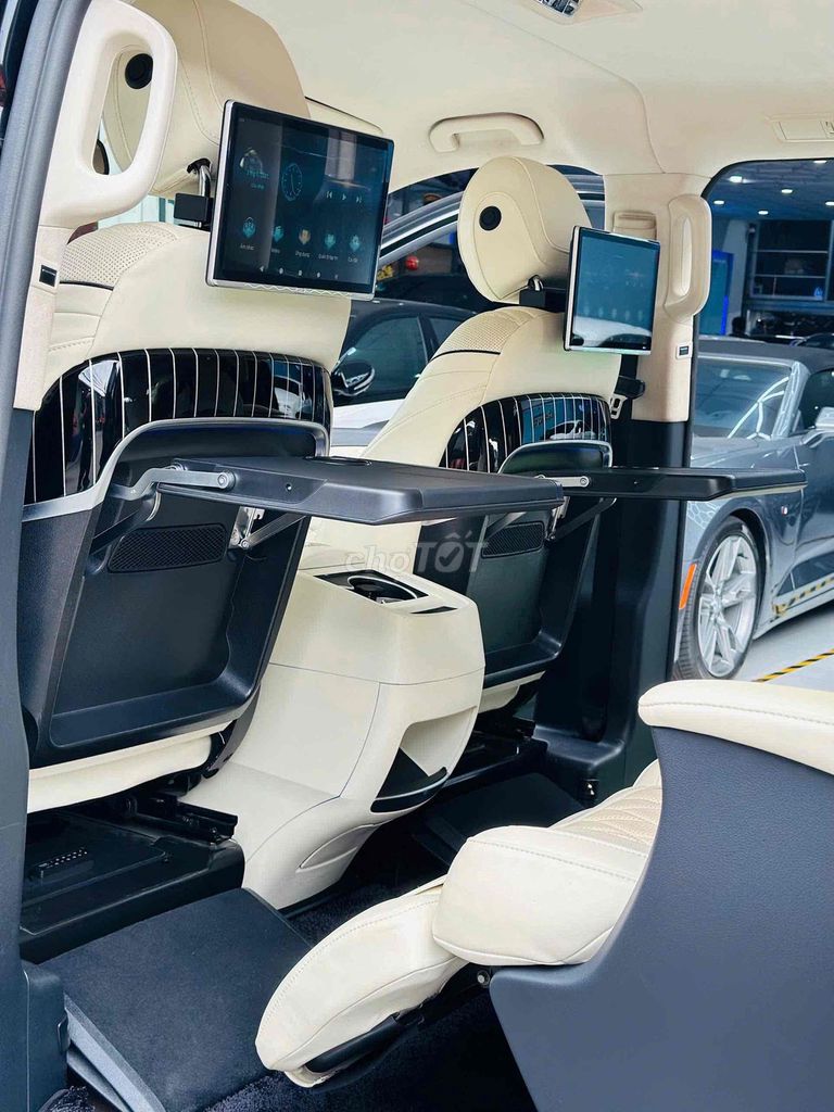 Mercedes Benz  V250 Up full maybach model 2022. Mua bán Ô tô tại Quận 8 Tp Hồ Chí Minh được đăng bởi Hồng Phúc hình 11
