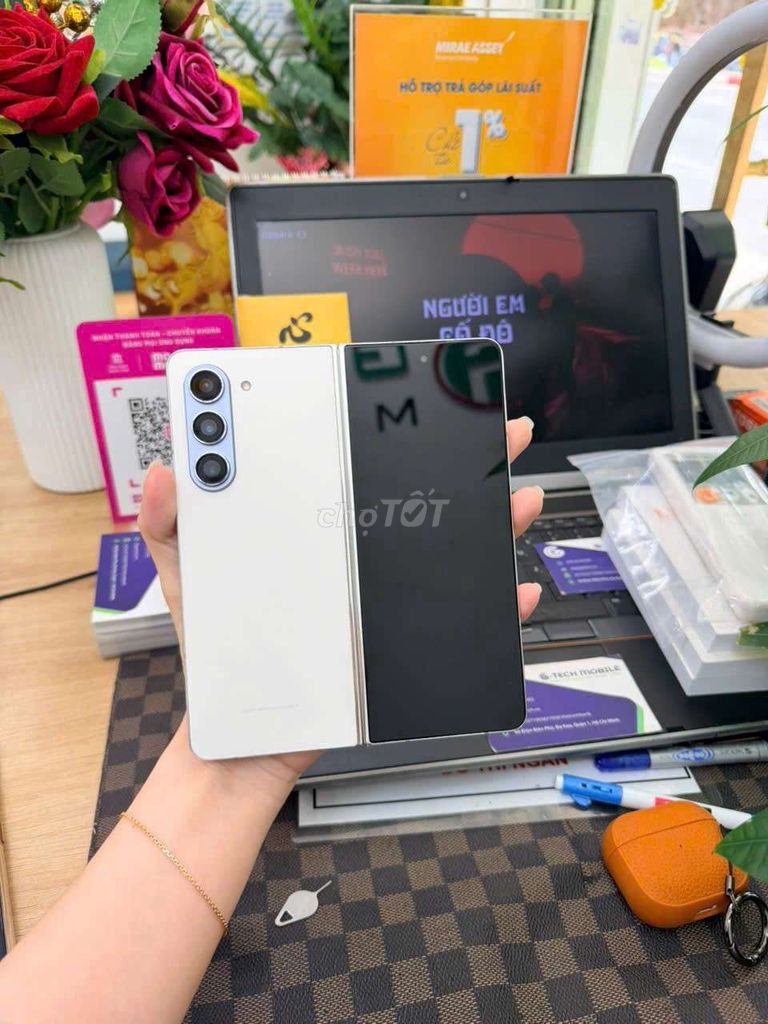 Samsung Galaxy Z Fold 5 512GB Trắng. Mua bán Điện thoại tại Thành phố Thủ Đức Tp Hồ Chí Minh được đăng bởi Minh phương hình 1