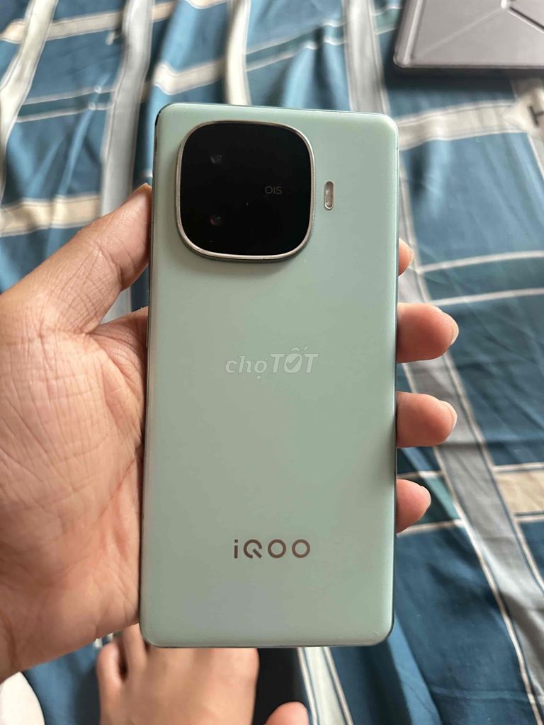 iQOO Z9 Turbo 12GB/256GB Xanh. Mua bán Điện thoại tại Huyện Thanh Trì Hà Nội được đăng bởi Bùi Minh Hoàng hình 1