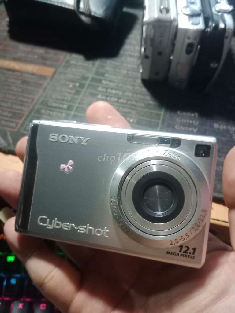 Máy ảnh Sony W200. Mua bán Máy ảnh, Máy quay tại Huyện Củ Chi Tp Hồ Chí Minh được đăng bởi Lê Nhựt    có gì bán đó hình 1