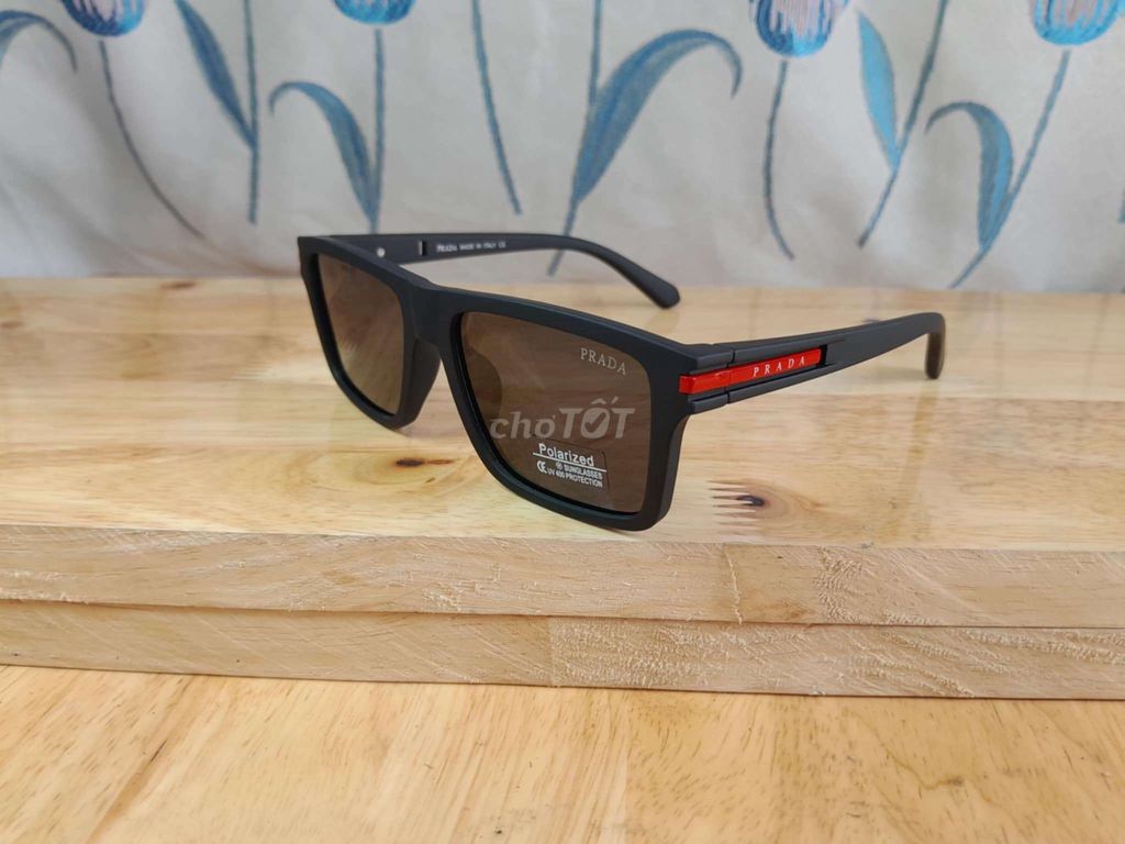 Kính râm Prada 2hand mới 98% Mk28 Made in Italy. Mua bán Phụ kiện thời trang khác tại Thành phố Thủ Đức Tp Hồ Chí Minh được đăng bởi Giày cũ Mỹ Thái hình 1