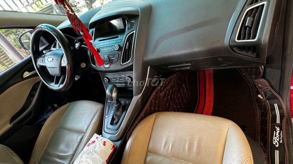 Ford Focus 2018 1.5L Hatchback Đỏ 1 chủ 78.000km. Mua bán Ô tô tại Huyện Yên Thành Nghệ An được đăng bởi Hongnhung Nguyen hình 2