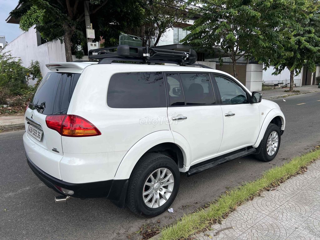 Mitsubishi Pajero Sport 2012 Белый Автомат