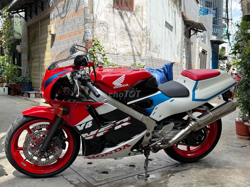 VFR 400Cc Máy Nhông Cam Chuẩn Xe Sưu Tầm. Mua bán Xe máy tại Quận Gò Vấp Tp Hồ Chí Minh được đăng bởi Phát Phú hình 6