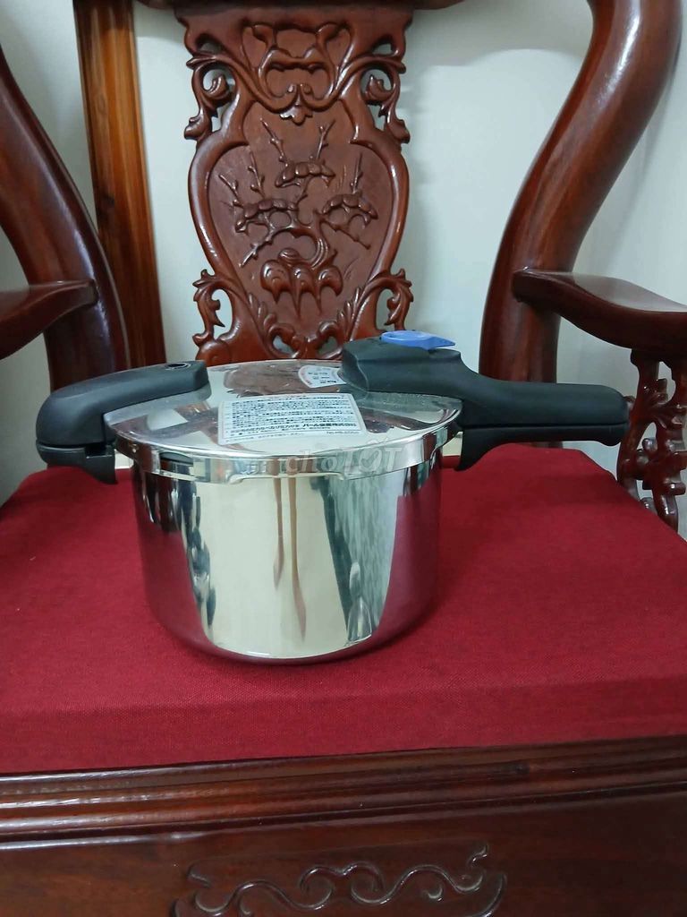 Nồi áp suất 6 lít Inox Nhật Bản Bạc. Mua bán Dụng cụ nhà bếp tại Thành phố Chí Linh Hải Dương được đăng bởi Tranthuy hình 1