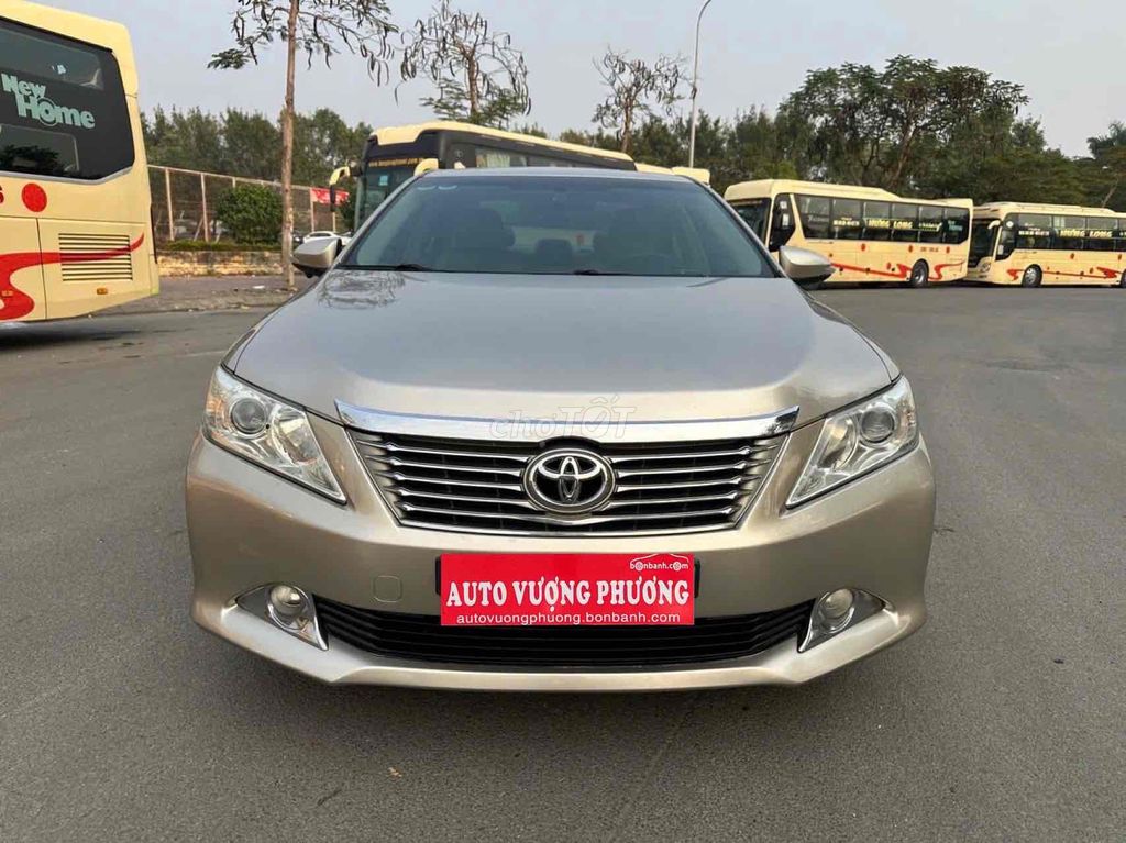 Toyota Camry 2.0E sản xuất 2013