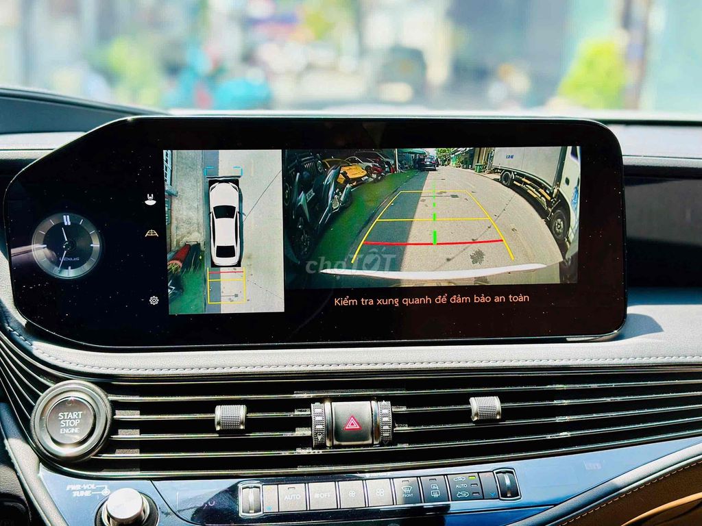 Lexus LS 500 odo mới 17.000km model 2024. Mua bán Ô tô tại Quận 8 Tp Hồ Chí Minh được đăng bởi Hồng Phúc hình 7