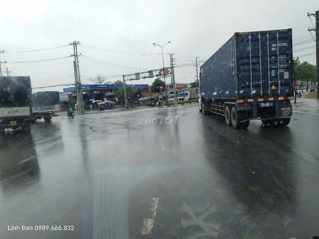 Đất thành phố Tân uyên đối diện trung tâm thương mại lô góc ngã 4. Mua bán đất tại Thị xã Tân Uyên Bình Dương được đăng bởi Thanh hình 4