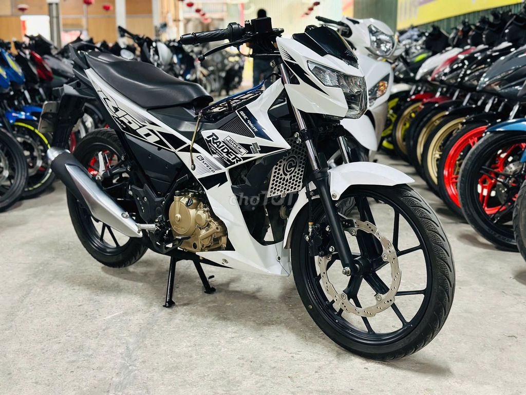 XE MÁYTHANH TÙNG_RAIDER 150 FI TRẮNG BAO ZIN CHẤT. Mua bán Xe máy tại Quận Nam Từ Liêm Hà Nội được đăng bởi THANH TÙNG hình 1