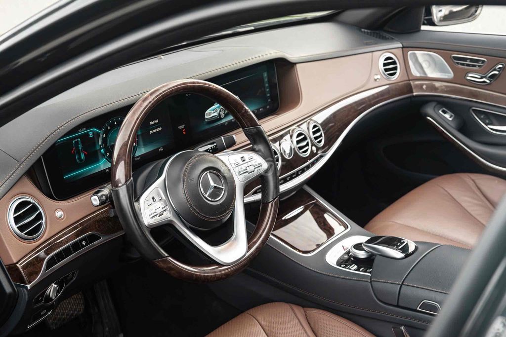 Mercedes S450L - Model 2019 - Đen Nâu. Mua bán Ô tô tại Quận 7 Tp Hồ Chí Minh được đăng bởi Thật Nguyễn LongAnh Auto hình 12