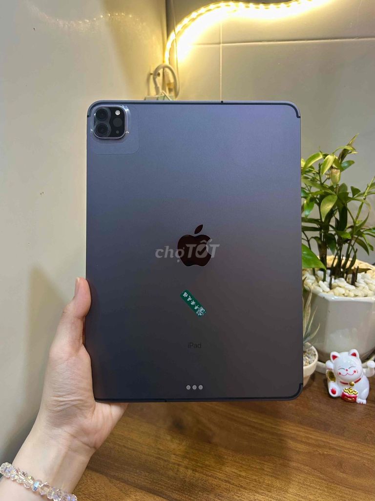 iPad Pro 2020 11" 128GB Xám Pin 94 zin nguyên bản. Mua bán Máy tính bảng tại Huyện Hóc Môn Tp Hồ Chí Minh được đăng bởi SIRI STORE HCM hình 1