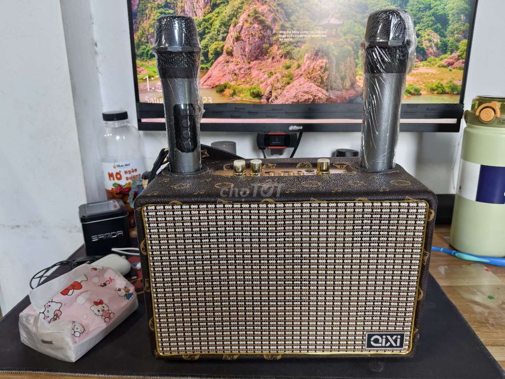 Loa karaoke Qixi SK 2036 Kèm 2 mic & thẻ nhớ 16GB. Mua bán Tivi, Âm thanh tại Quận Thanh Xuân Hà Nội được đăng bởi Em Vũ PlayMobile hình 1